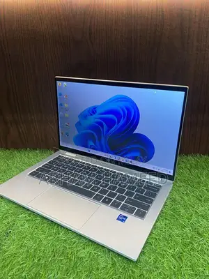 HP EliteBook 1030 G8 Convertible Laptop i7 Touch Screen