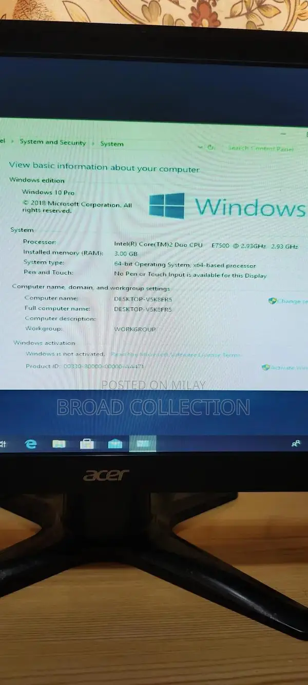HP Desktop Computer with 19" Acer LCD Monitor