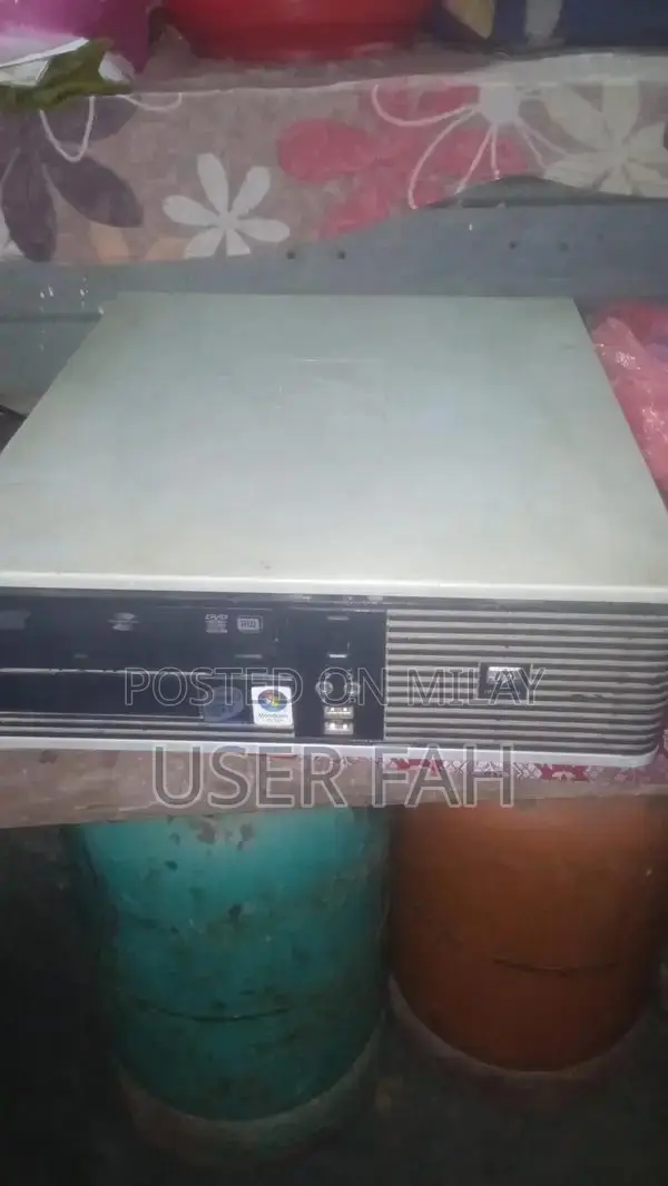 HP Desktop Computer DC 7900 Small Form Factor PC