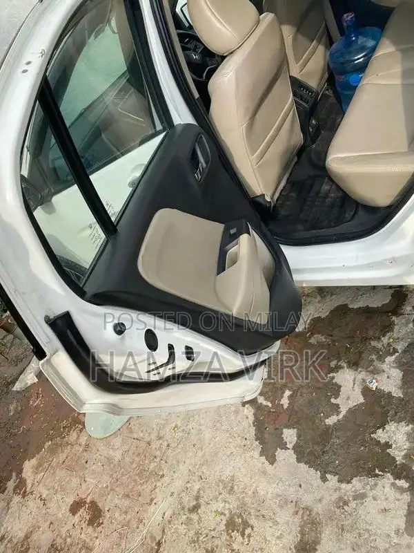 Honda City 1.5 Manual Sedan with Cruise Control and Touch AC