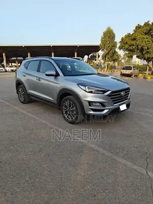 Hyundai Tucson FWD Automatic GLS Sport SUV