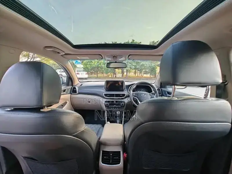 Hyundai Tucson FWD Automatic GLS Sport SUV