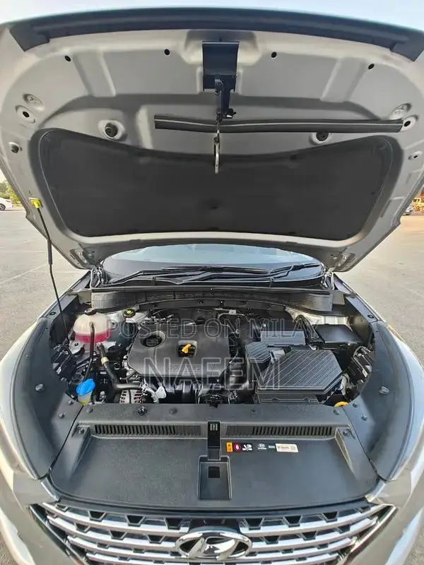 Hyundai Tucson FWD Automatic GLS Sport SUV