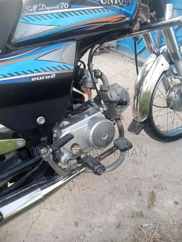 70cc Motorcycle - Low Mileage, Great Condition