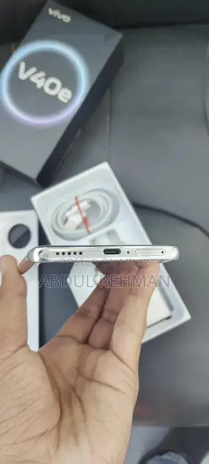 Vivo V40e Smartphone with Edge Display - 8GB RAM, 256GB Storage