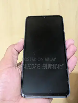 High-Performance Smartphone with Dual RAM and Large Storage