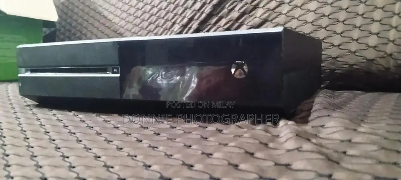 Xbox One Gaming Console with 500GB HDD and 3 Pre-Installed Games