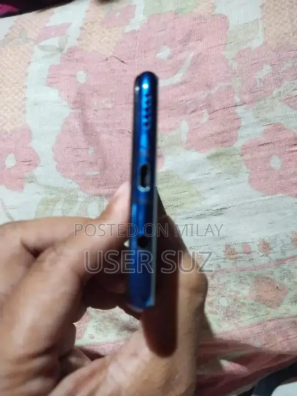 Huawei Nova 3i Smartphone - 4GB RAM, 128GB Storage