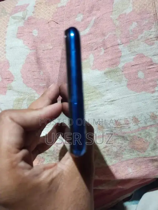 Huawei Nova 3i Smartphone - 4GB RAM, 128GB Storage