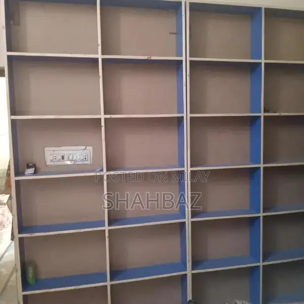 Versatile Racks in Excellent Near-New Condition