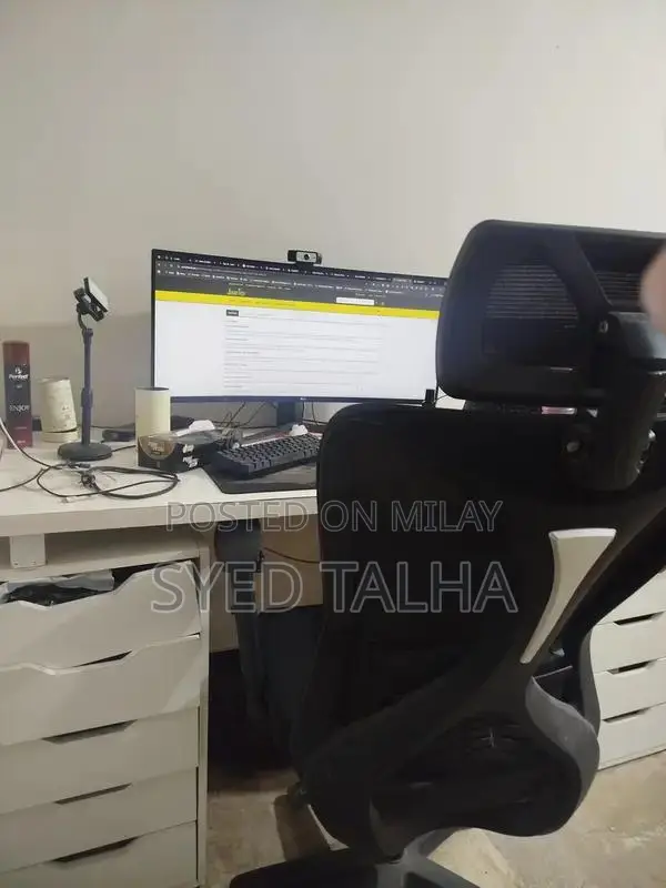 Ergonomic Mesh Gaming Office Chair with Comfort Support