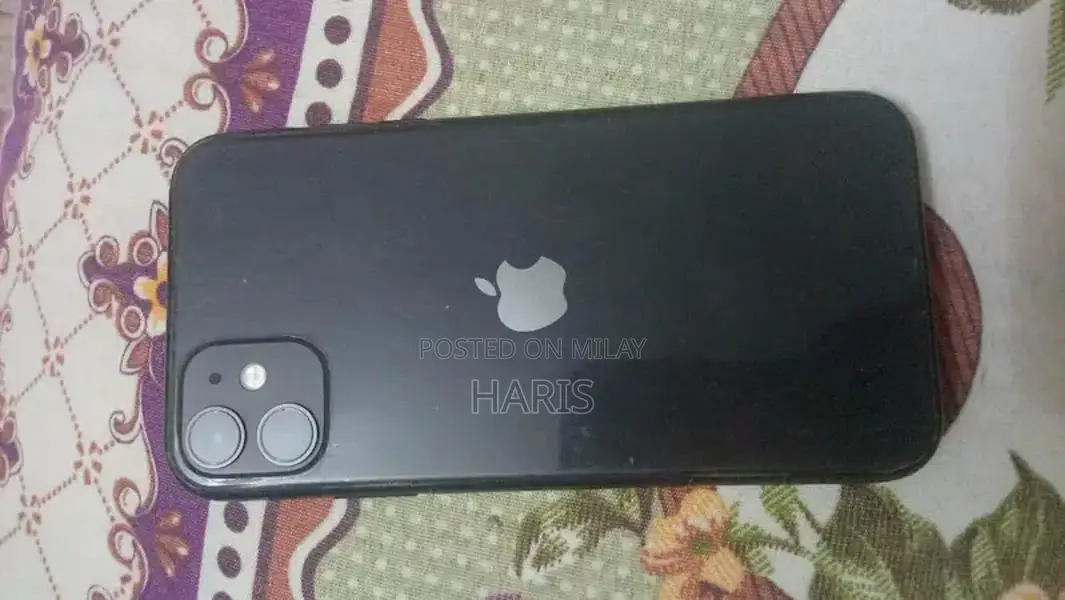 iPhone 11 Smartphone with Face ID and Water Resistance