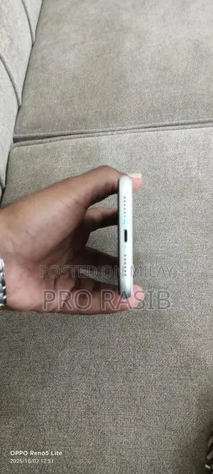 Apple iPhone 11 64GB Non-PTA Smartphone