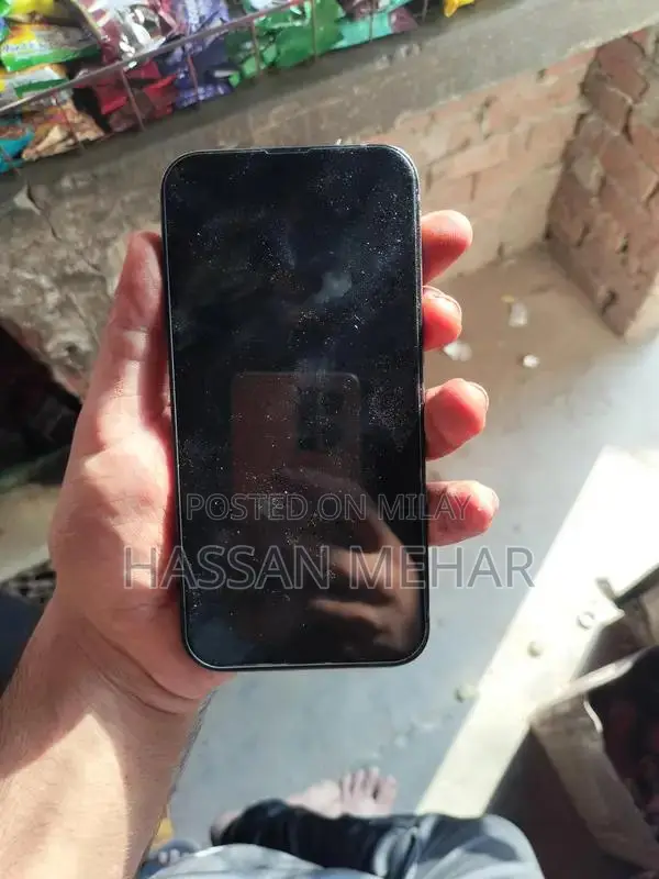 iPhone 13 Complete Package with Dual SIM Functionality