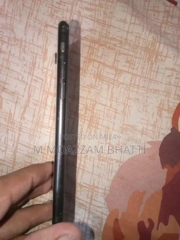 Refurbished Apple Smartphone 256GB Storage Excellent Condition