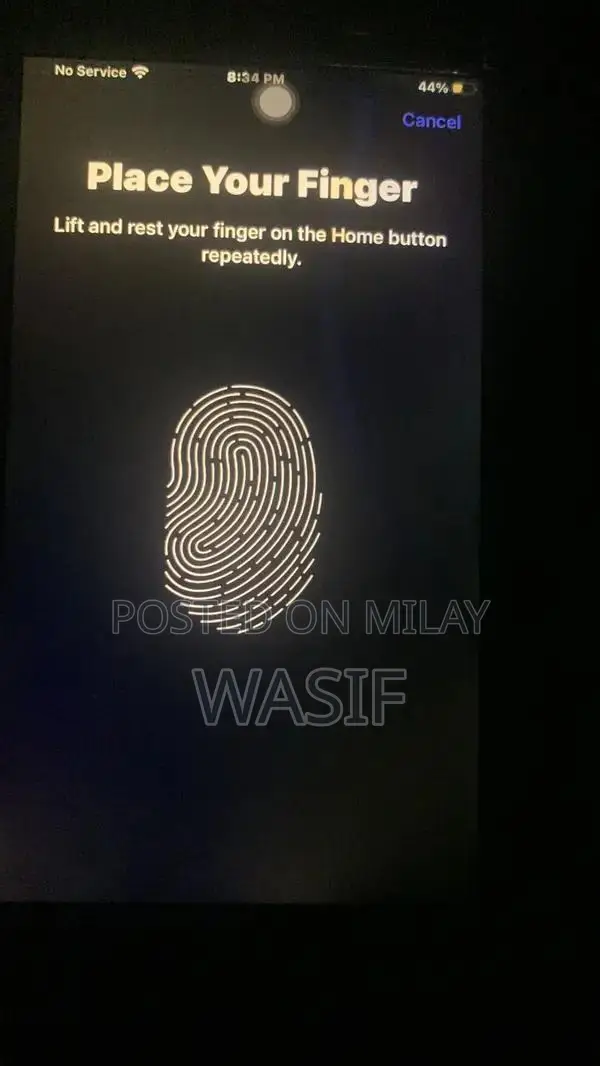 Apple iPhone 7 Plus with Screen Damage, Exchangeable