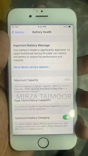 Apple iPhone 7 128GB Smartphone with Charger