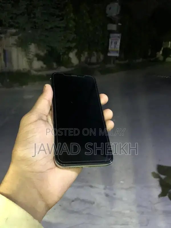 iPhone X 64GB Smartphone - PTA Approved Condition