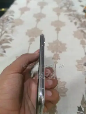 Apple iPhone X 64GB Smartphone