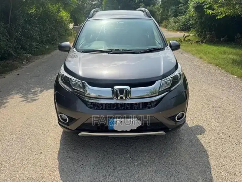 Honda BR-V S Variant Compact SUV - Low Mileage Family Car