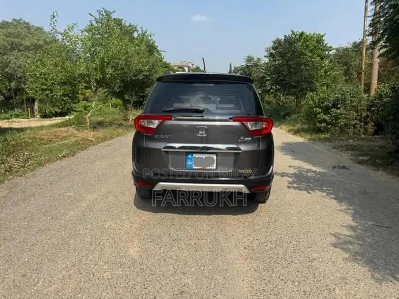 Honda BR-V S Variant Compact SUV - Low Mileage Family Car