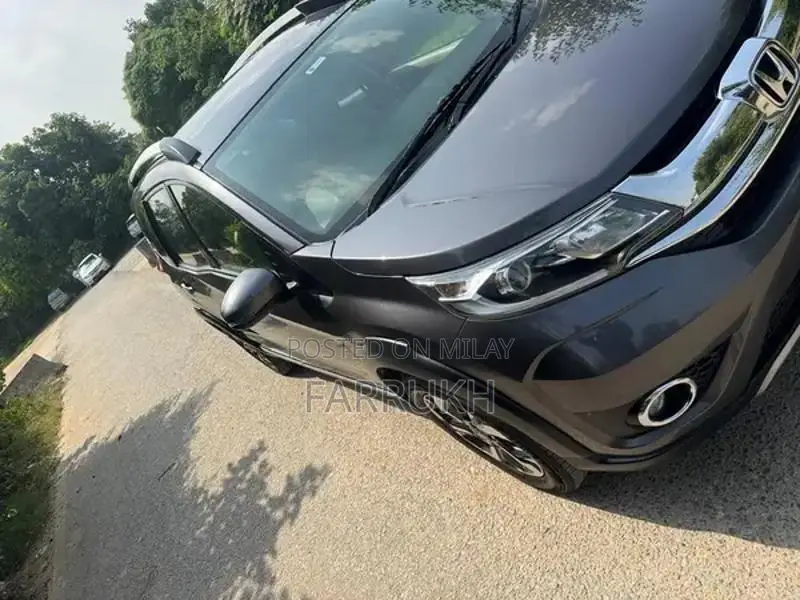 Honda BR-V S Variant Compact SUV - Low Mileage Family Car