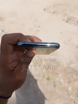 Refurbished iPhone XS 64GB with Good Battery Health