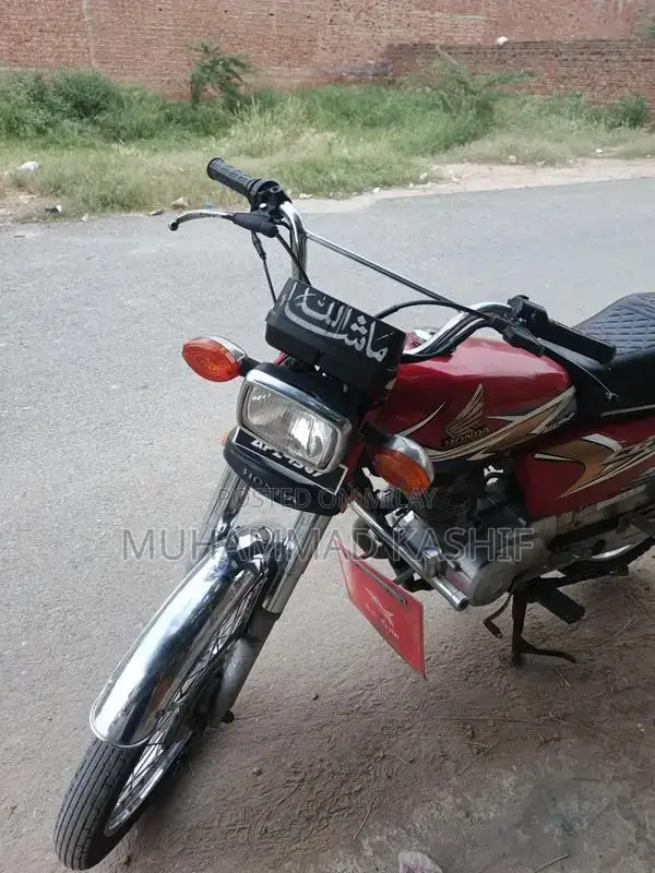 Honda 125cc Motorcycle - Reliable Urban Commuter