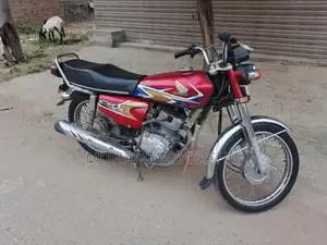 Honda 125cc Motorcycle - Reliable Urban Commuter