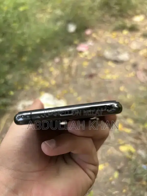 Apple iPhone XS 64GB Smartphone Excellent Condition