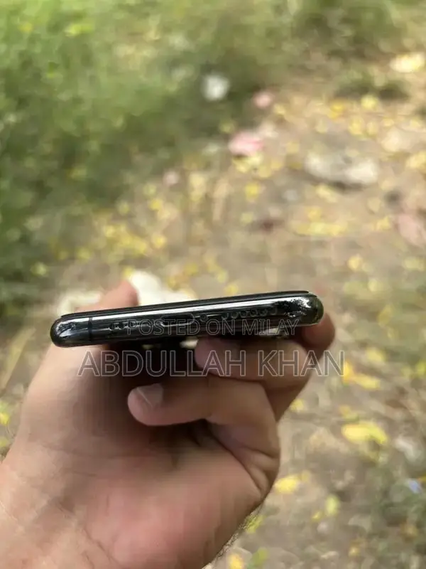 Apple iPhone XS 64GB Smartphone Excellent Condition