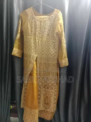 Elegant Mehndi Dress for Traditional Events