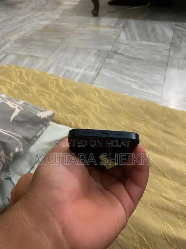 Midnight Blue iPhone 13 - Like New Condition