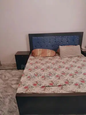 Complete 2-Piece Black and Brown Bedroom Set with Side Tables