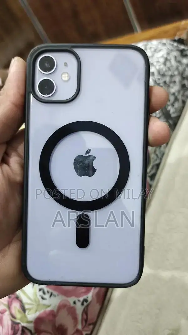 Apple iPhone 11 64GB Smartphone with High Battery Health