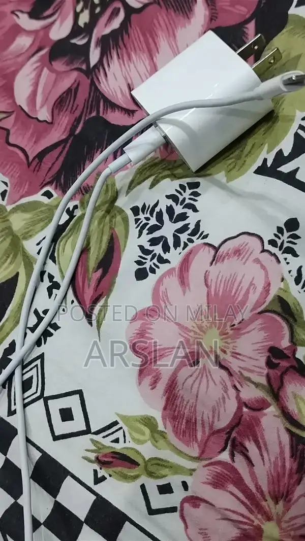 Apple iPhone 11 64GB Smartphone with High Battery Health