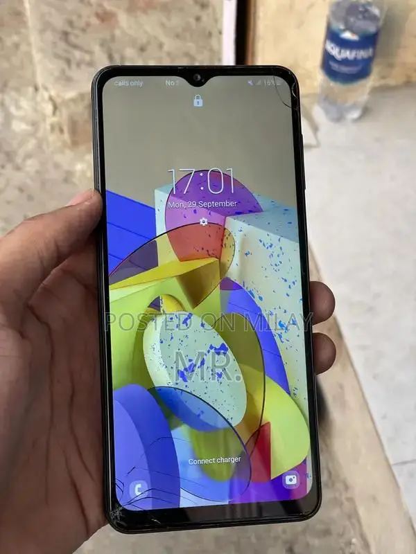 Samsung Galaxy A12 Smartphone - 4GB RAM 64GB Storage