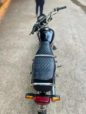 Honda CD 70 Motorcycle 2025 Model - Black Variant