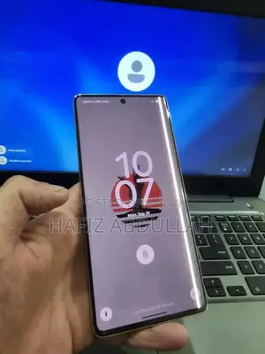 Google Pixel 7 Pro Smartphone - High-End Android Device