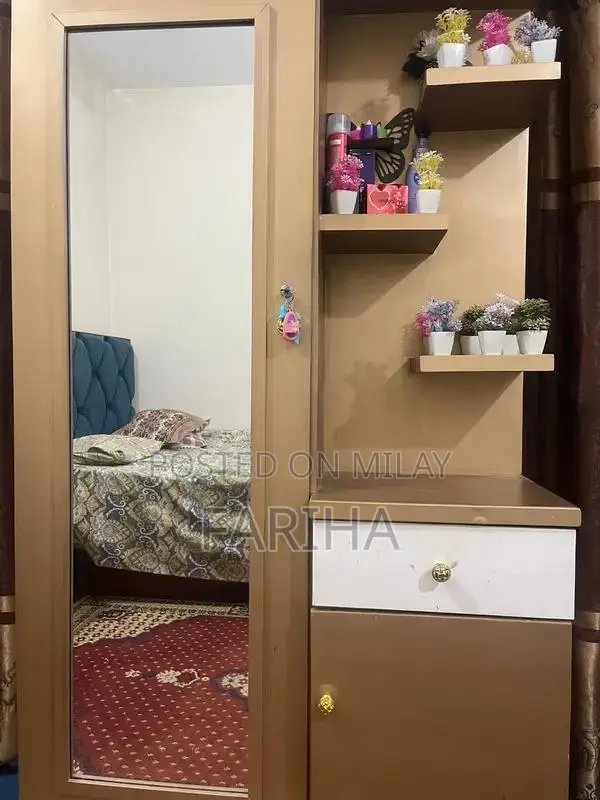 Classic Wooden Dressing Table with Wall-Mounted Storage