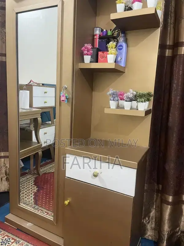 Classic Wooden Dressing Table with Wall-Mounted Storage