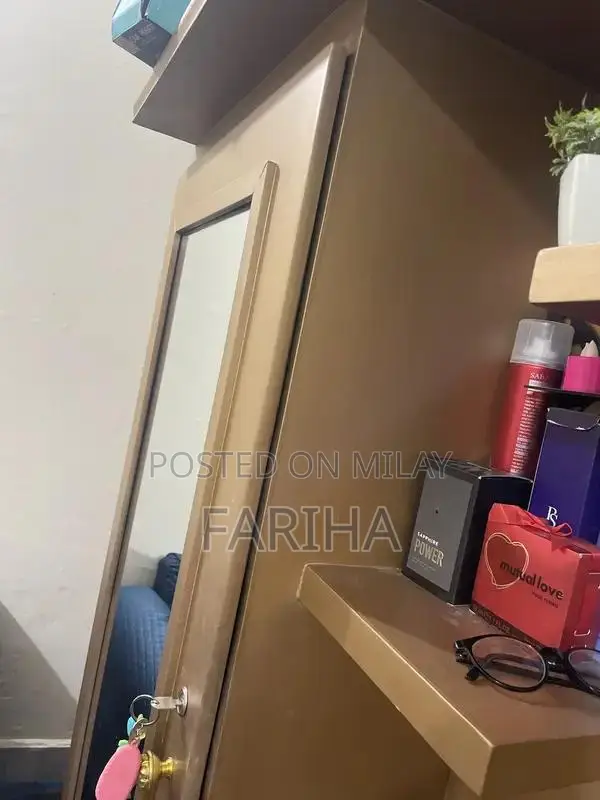 Classic Wooden Dressing Table with Wall-Mounted Storage