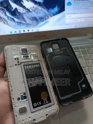 Samsung Galaxy S5 Smartphone with New Battery