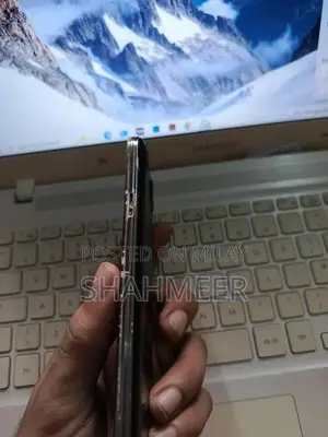 Samsung Galaxy S5 Smartphone with New Battery