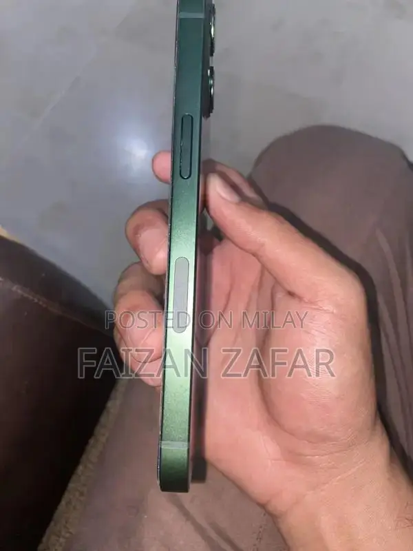 Apple iPhone 13 Alpine Green 128GB Smartphone