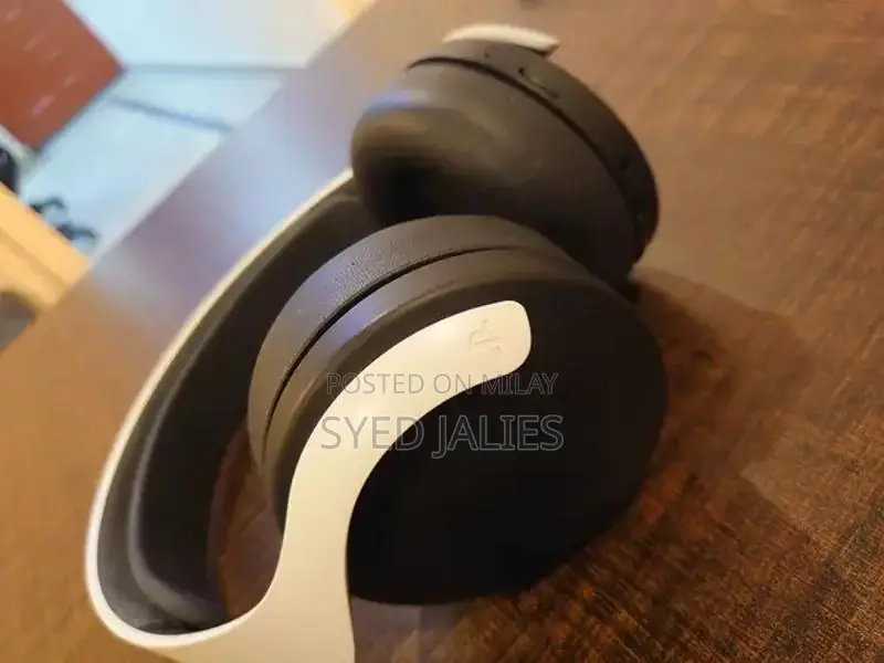 PlayStation PULSE 3D Gaming Headset with Aux Cable