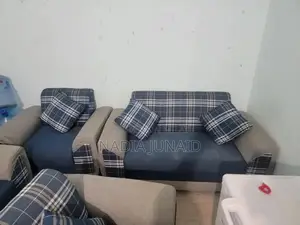 7-Seater Living Room Sofa Set in Pristine Condition