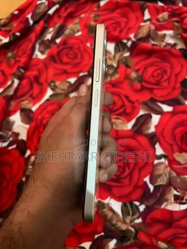 Realme Smartphone with Full Accessories and Pristine Condition