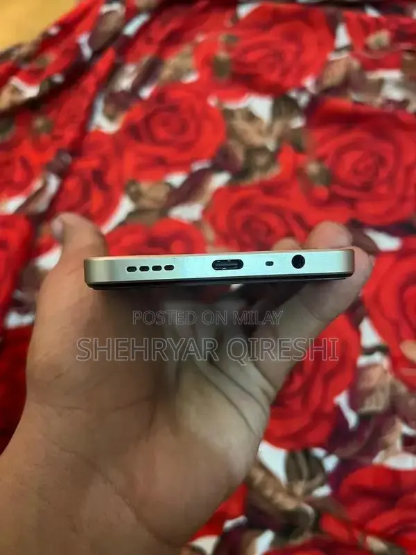 Realme Smartphone with Full Accessories and Pristine Condition