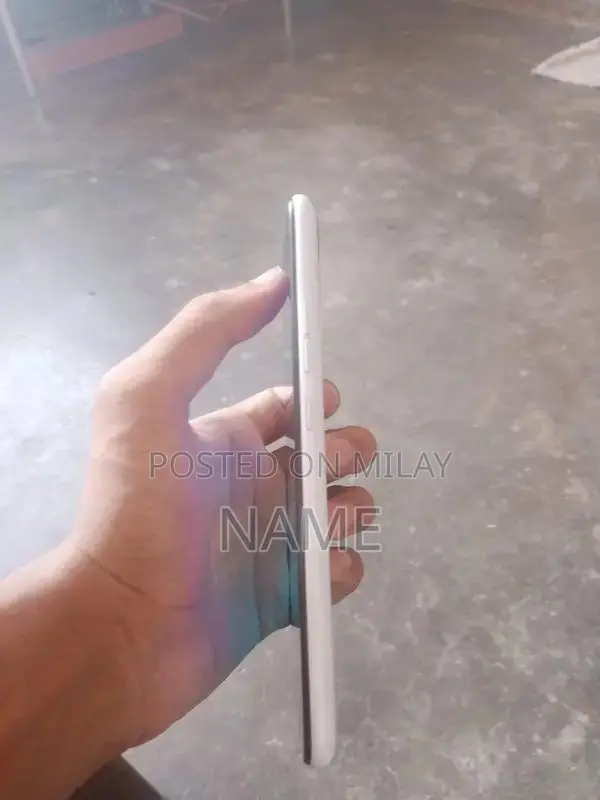 Tecno Spark 6 Go Smartphone - 4GB RAM, 64GB Storage